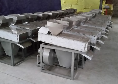 Kavrulmuş Yerfıstığı İşleme Makinesi Gümüş Beyaz Renk CE Sertifikası