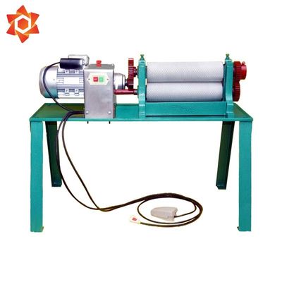 450mm Rulo Uzunluğu Balmumu Vakfı Rulo Makinesi 4.5 - 5.4mm Hücre Boyutu