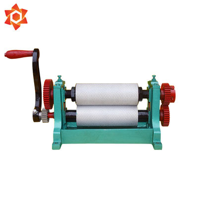 450mm Rulo Uzunluğu Balmumu Vakfı Rulo Makinesi 4.5 - 5.4mm Hücre Boyutu